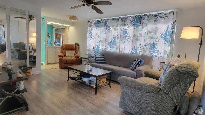 205 Rainbow Lane West a Dundee, FL Mobile or Manufactured Home for Sale